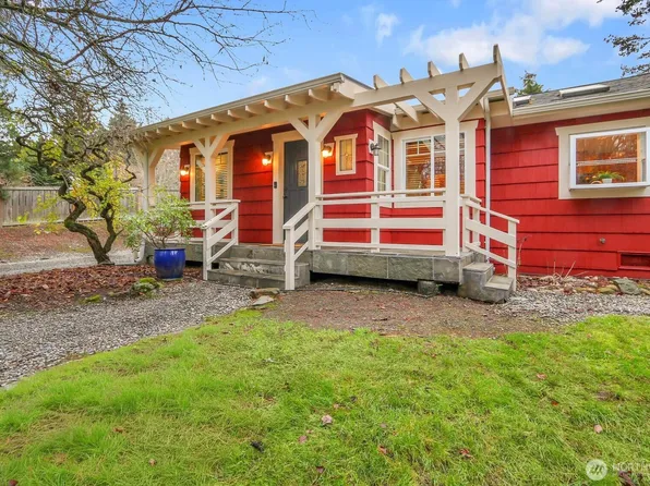 16305 27th Avenue NE, Shoreline, WA 98155