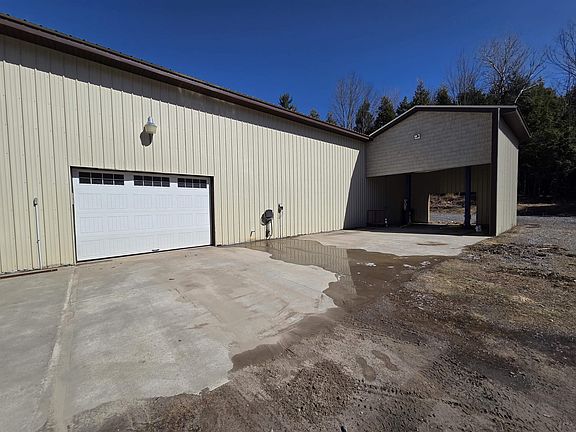 3rd image of 668 Noyes Rd