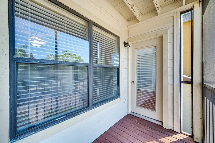 1 bed, 1.0 bath, $1,350 — Photo 4