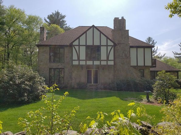 23 Carr Rd