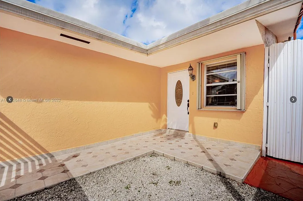 3 bed, 1525 sqft, $3,550 — Photo 2