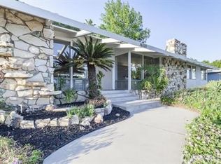 16835 Vincennes St, North Hills, CA 91343