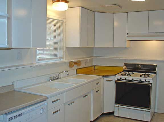 4th image of 2312 10th Ave N