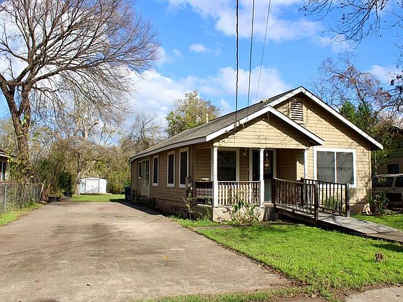 2nd image of 4704 Gonzales St