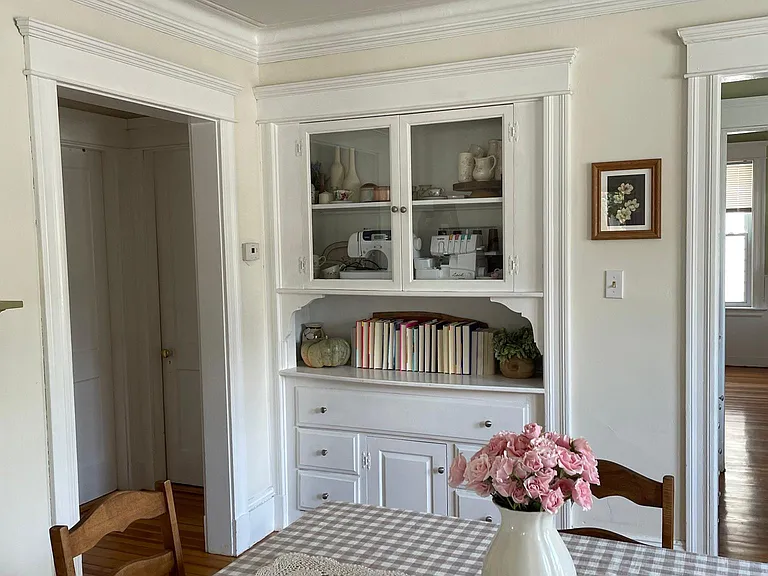 22 Roslyn St #1 — Photo 5