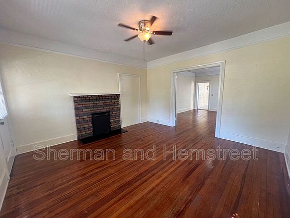 3rd image of 821A Georgia Ave