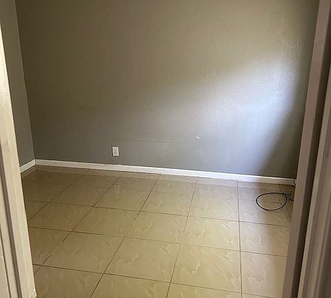 2nd image of 1825 Bayou Rd #5