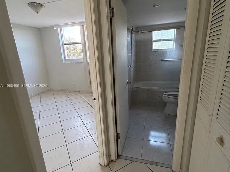1830 Dixieanna St #406 — Photo 24