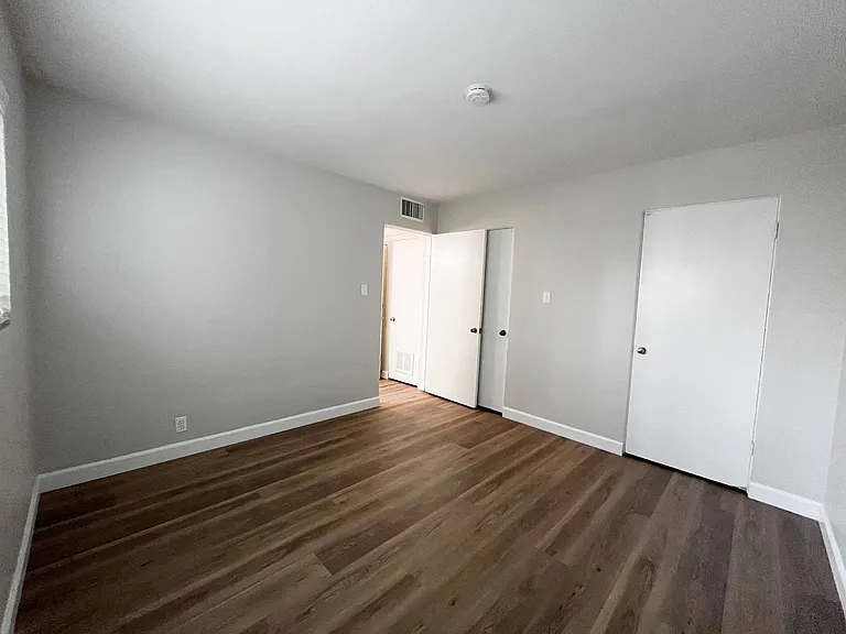 1822 N Street — Photo 7