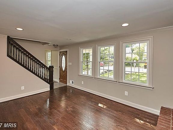 5th image of 2809 Winchester Way