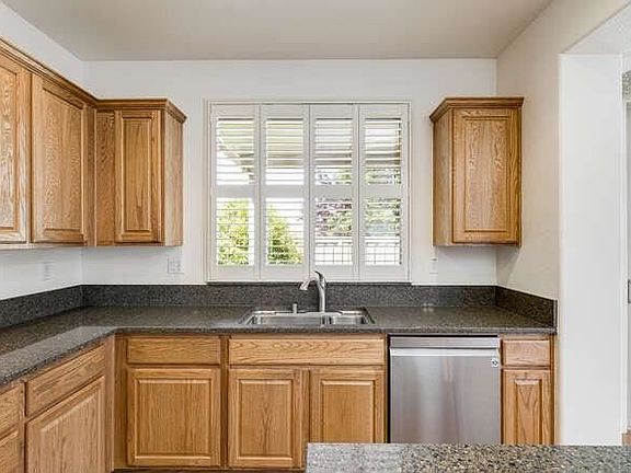4th image of 2238 Kingfisher Ln