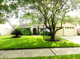 16630 La Avenida Dr, Houston, TX 77062