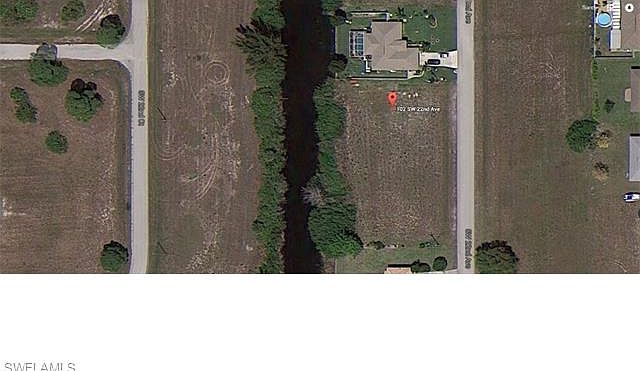 1st image of 102 SW 22nd Ave