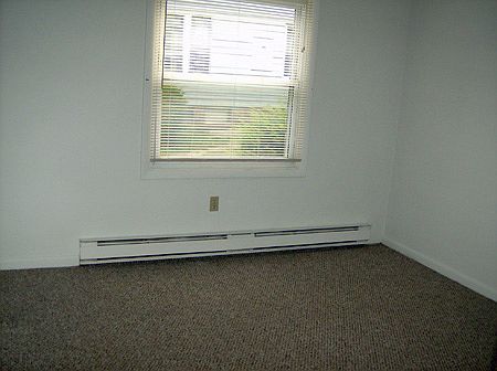 4th image of 67 West St #1