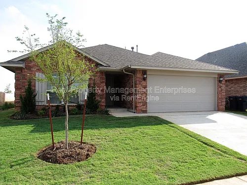 2924 NW 181st St Photo 1