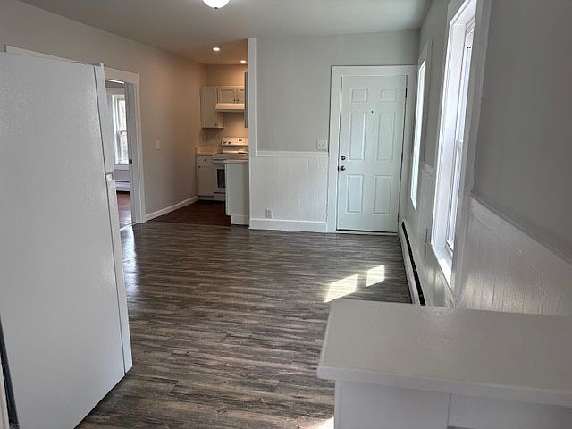 1st image of 27 Horton St APT 1