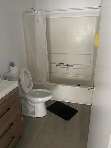 2nd image of 1360 Ocala Rd #200