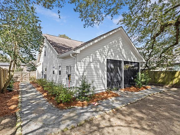 4th image of 4326 Rugheimer Ave