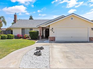 808 Woods Pl, Exeter, CA 93221