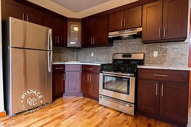 77 Division Avenue, #18