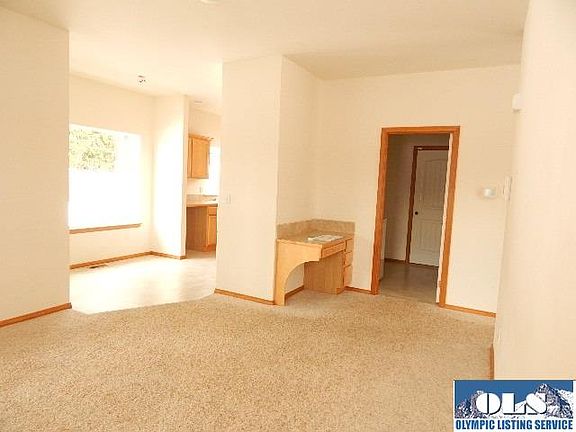 4th image of 1158 Eckard Ave