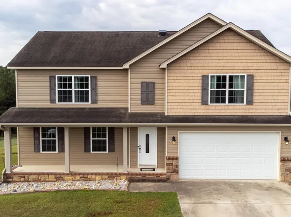 9883 Falcon Crest Dr, Ooltewah, TN 37363