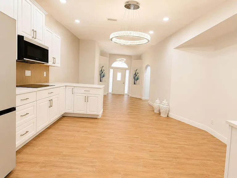 1716 Pierce Dr — Photo 14