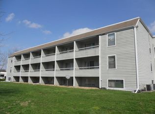 2400 Alabama St APT 301, Lawrence, KS 66046