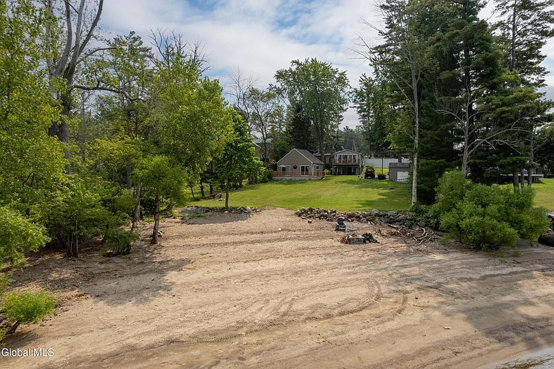 3rd image of 115 Shore Drive