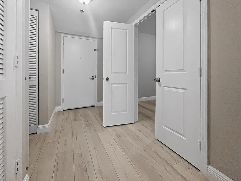 2681 N Flamingo Rd #902S — Photo 37
