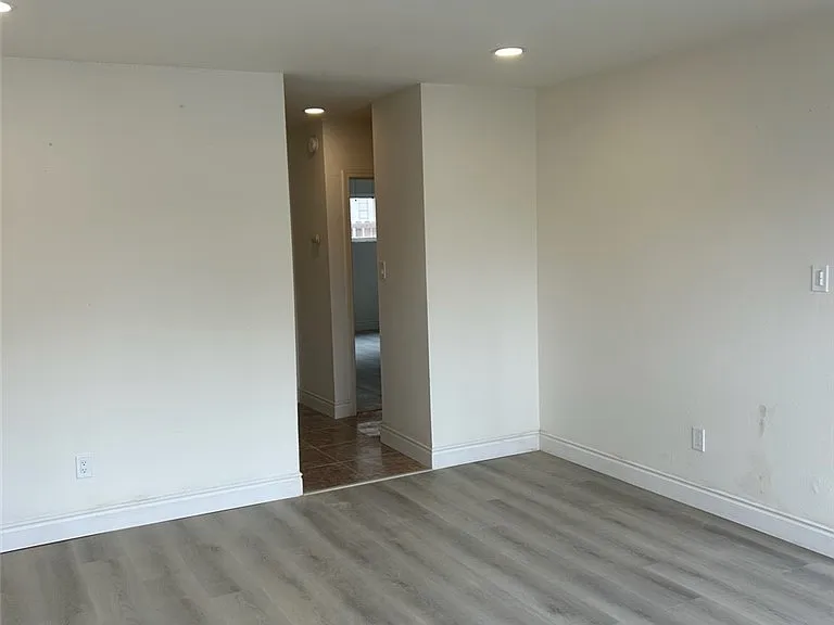 5333 Hyde St #2 — Photo 8
