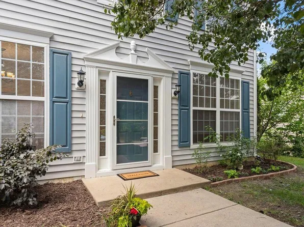 402 Halls Mill Dr, Cary, NC 27519