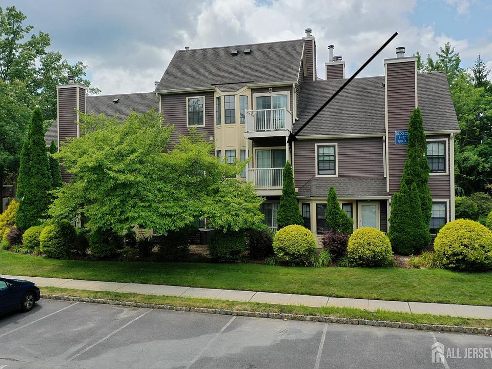 1st image of 11 Ayres Ct