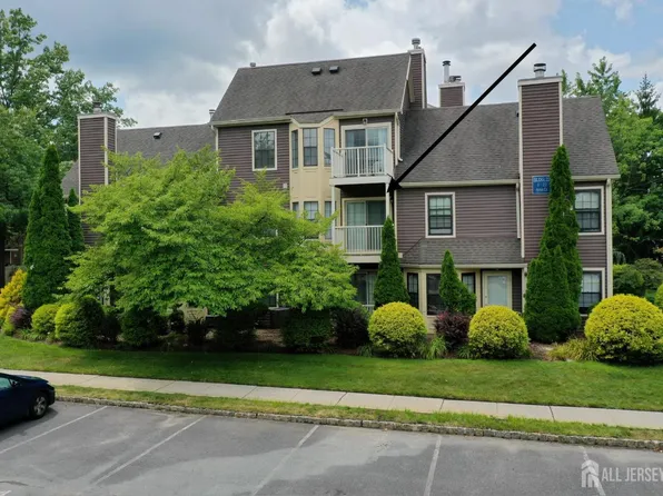 11 Ayres Ct, East Brunswick, NJ 08816