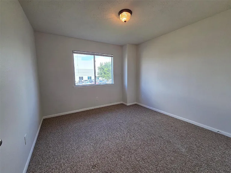 10903 Windfern Lakes St — Photo 12