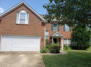 818 Clearbrook Rd, Matthews, NC 28105