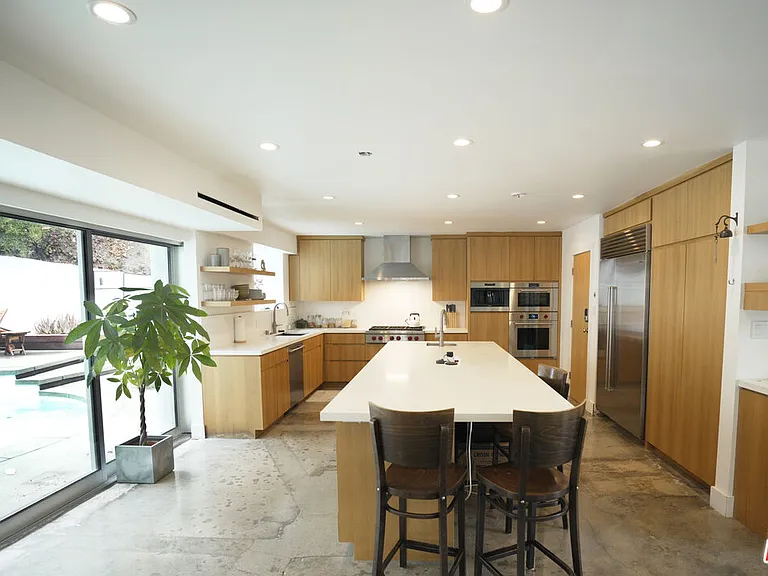 2690 Zorada Dr — Photo 15