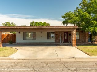 295 W D St, Brawley, CA 92227