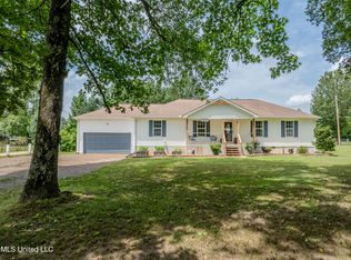 13180 Abernathy Rd, Byhalia, MS 38611