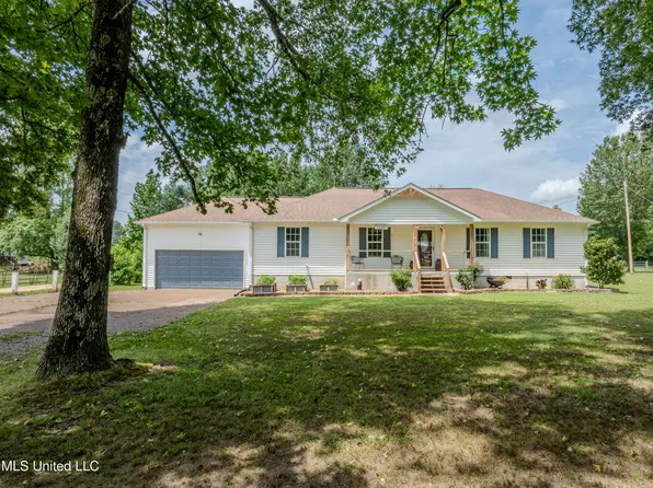 13180 Abernathy Rd, Byhalia, MS 38611