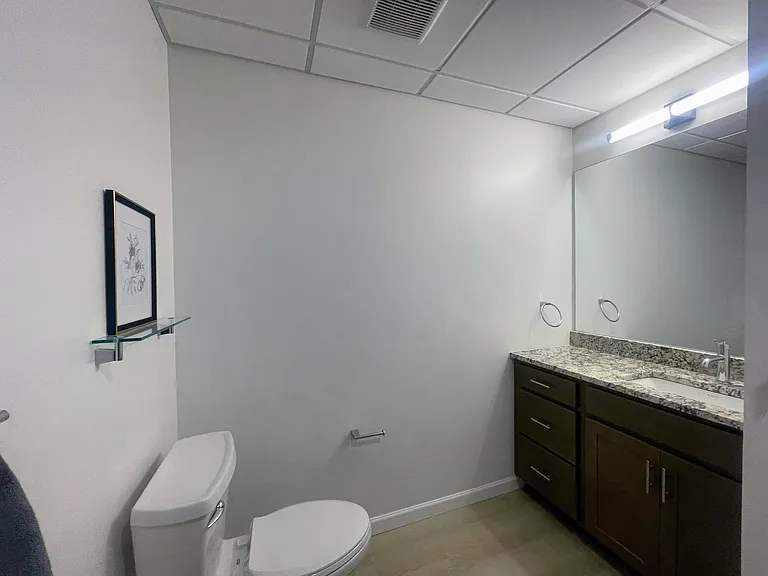 50 Prince Apartments — Photo 43