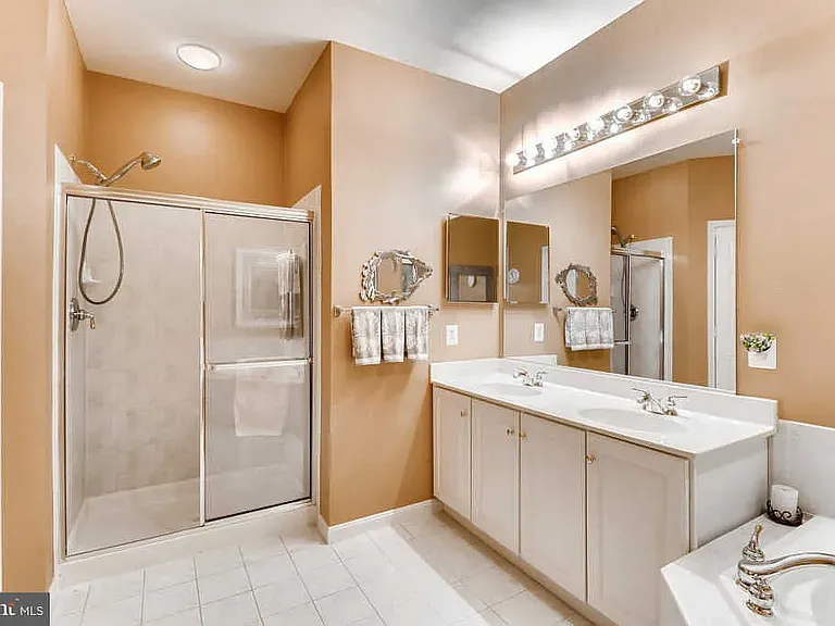 Master Bathroom, (1st Floor), No.2
