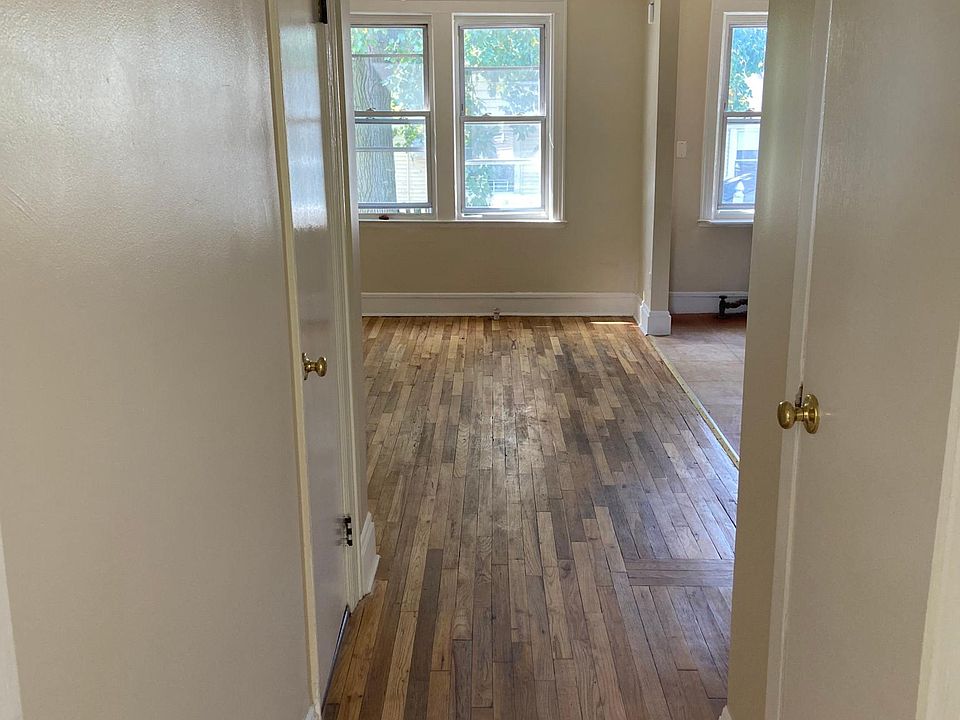 2nd image of 152-00 Peck Ave