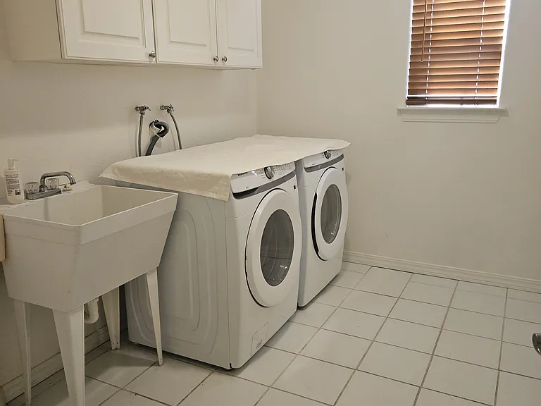 510 Hampton Pl — Photo 34