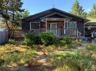 1215 194th St, Long Beach, WA 98631