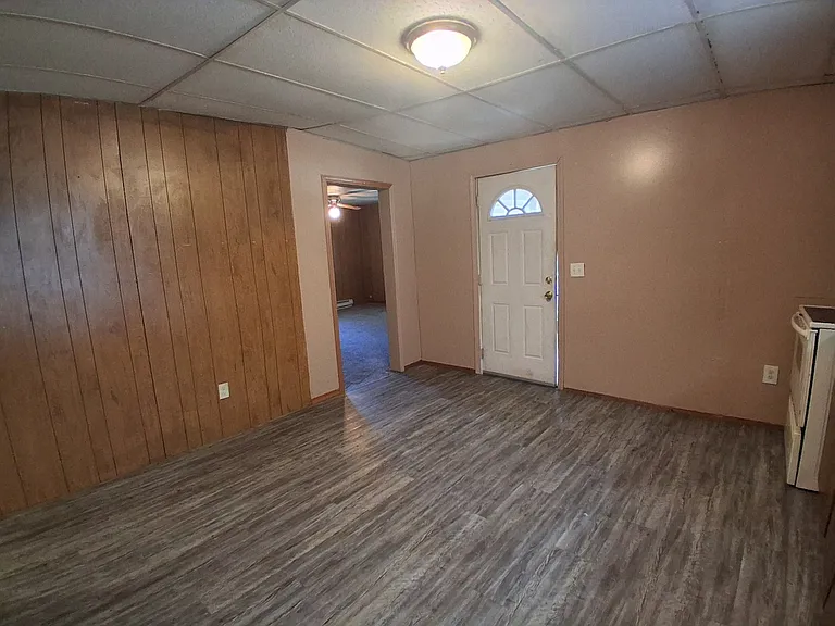 922 Martin St — Photo 3