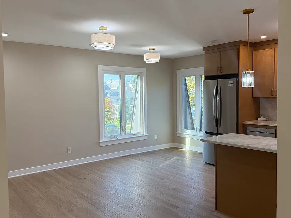 1 Haynes St #1