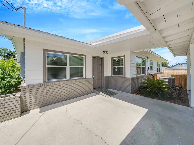 4900 S Lakewood Dr — Photo 33