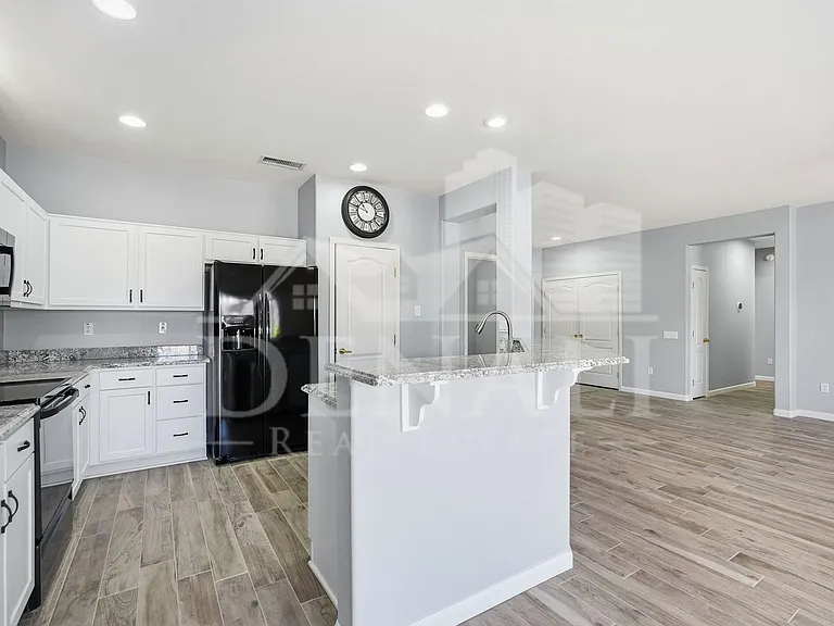 16536 W Rock Springs Ln — Photo 8