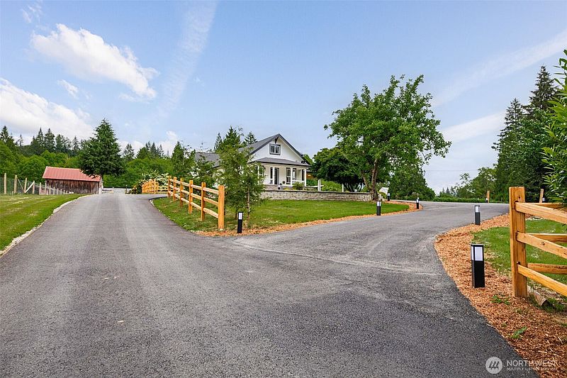 2nd image of 28415 State Route 9 NE NE